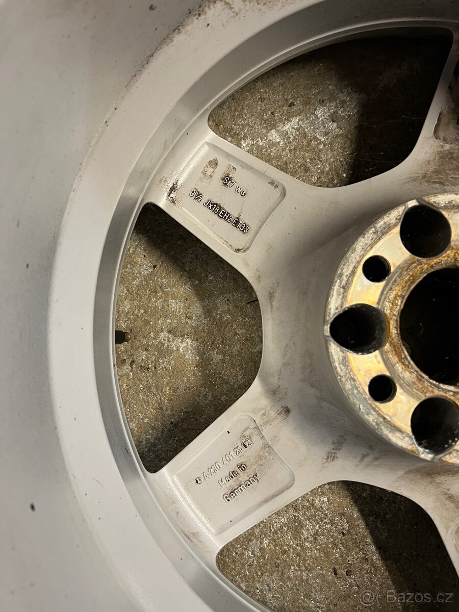 Mercedes Benz AMG kola R18 - 7