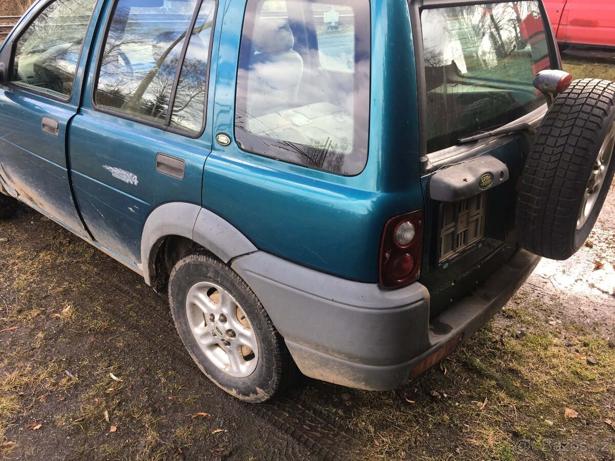 2 x Land Rover Feeelander 2.0 DI 66kW - 7