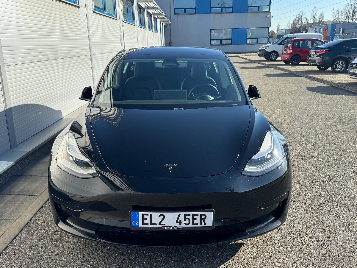Tesla Model 3 SR 2019 - 7