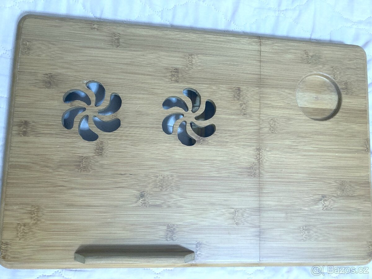 Prodám skládací stolek pod notebook, asi bambusový - 7