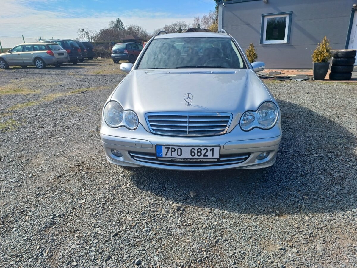 MB C220 CDI, automat, tažný, 110 kW - 7