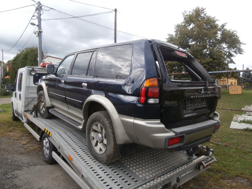 Mitsubishi Pajero Sport - 7