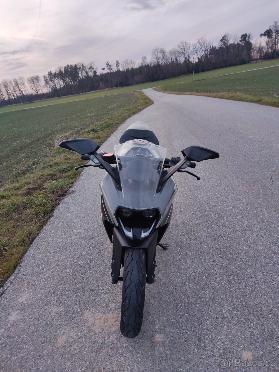 KTM RC 125 - 7