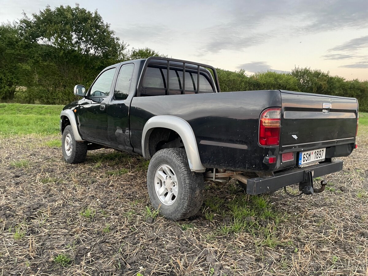 Toyota Hilux SR5 - 7