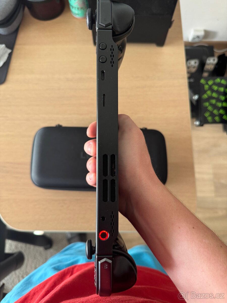 Lenovo Legion Go - 7