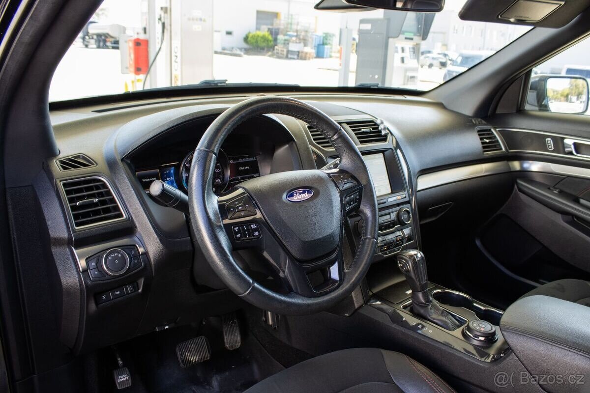 Ford Explorer 3.5 V6 XLT - 7