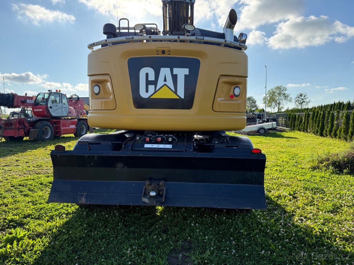 Kolový otočný bagr CAT M317F - 7