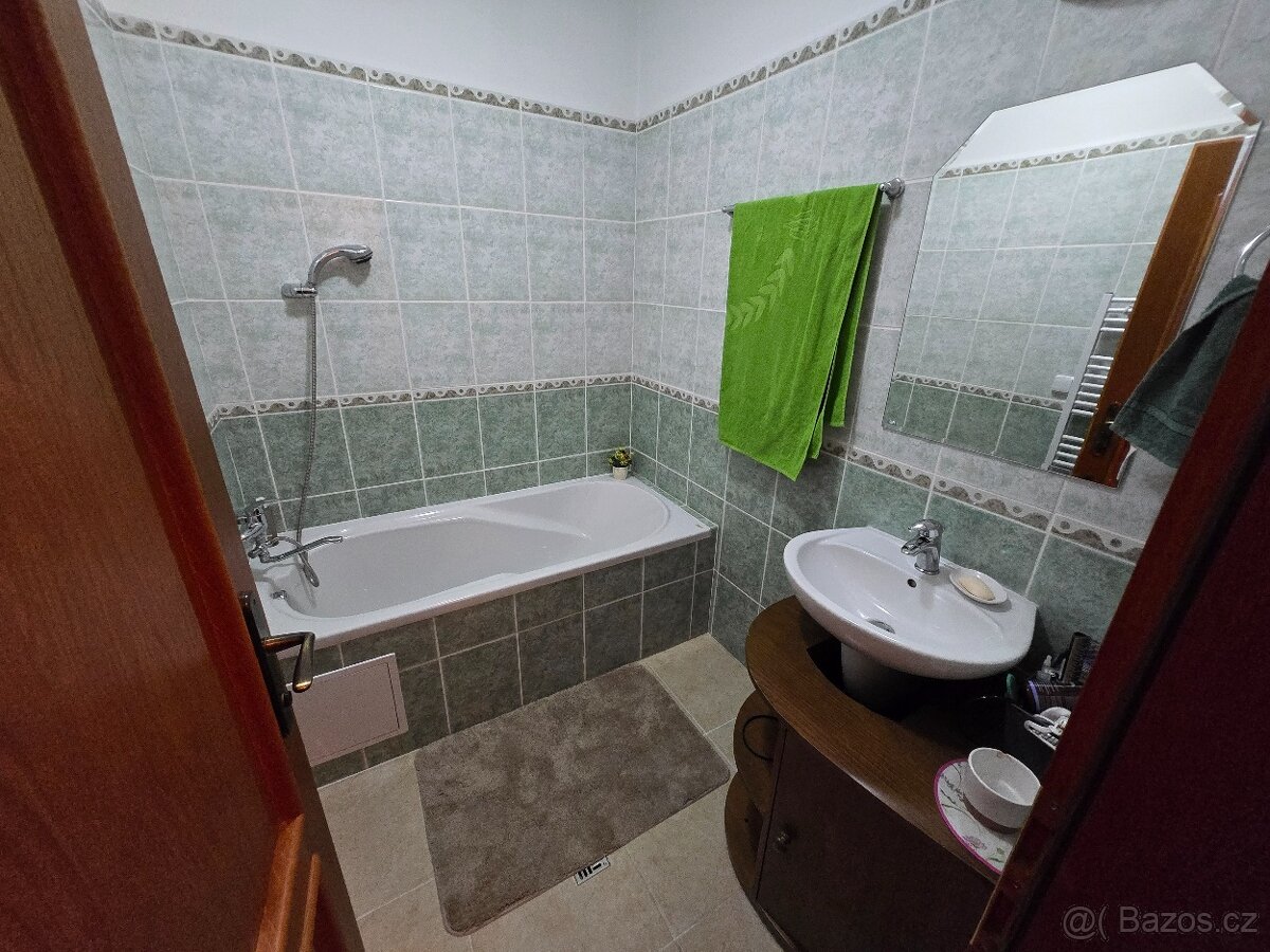 Pronájem bytu Rajecké Teplice - 7