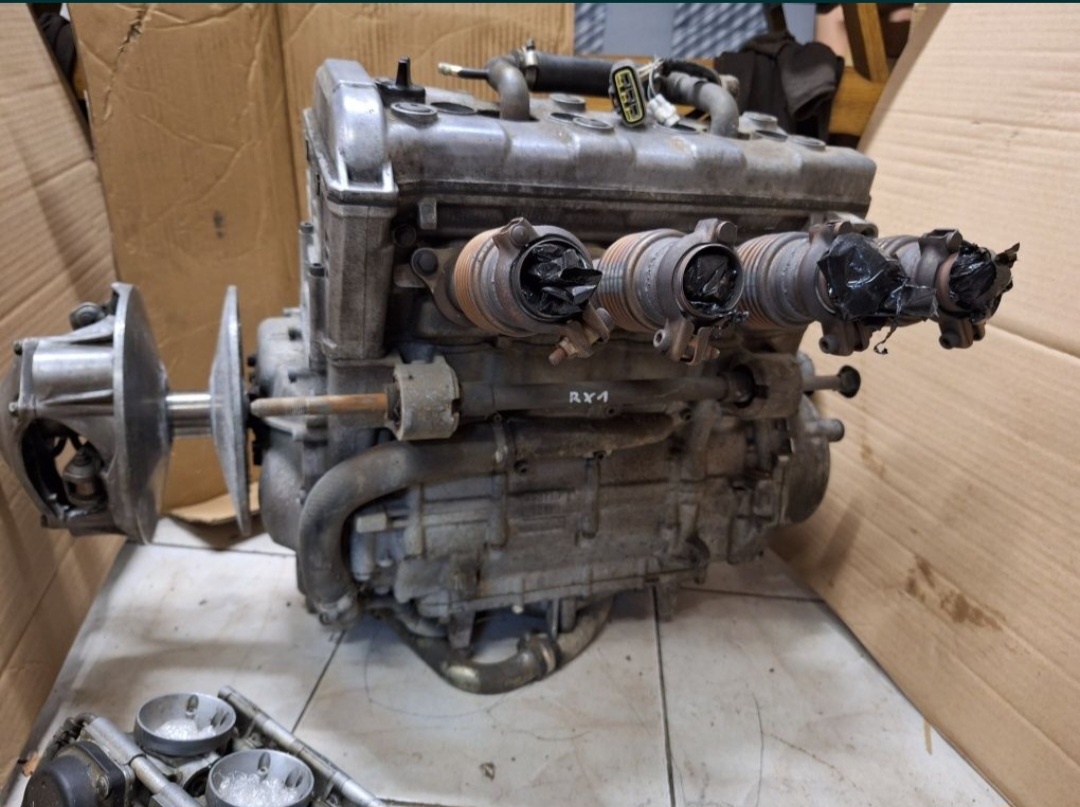 Části motoru Yamaha RX1 8FA00 - 7