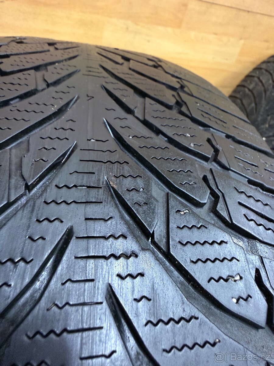 Zimní pneu 235/55/17 č.1 - 7
