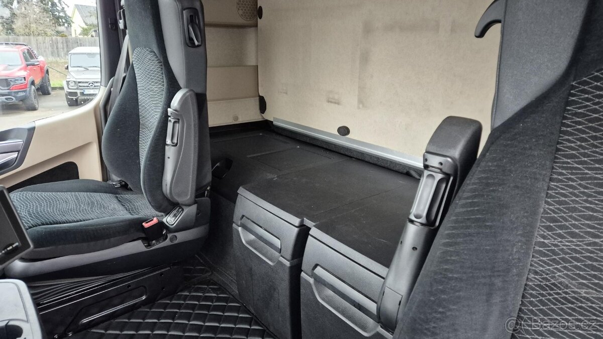 MERCEDES-BENZ ACTROS 1851 GIGA EURO 6 - 7