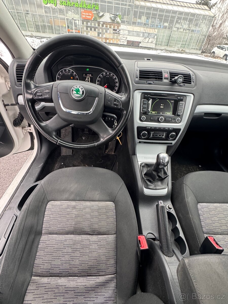 Škoda Octavia 2.0 TDI | Manuál | 2009 - 7