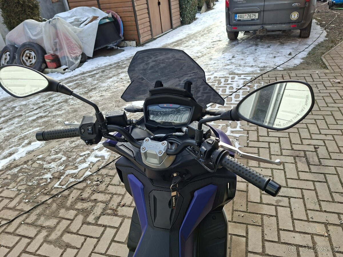Aprilia SR GT 125 - 7