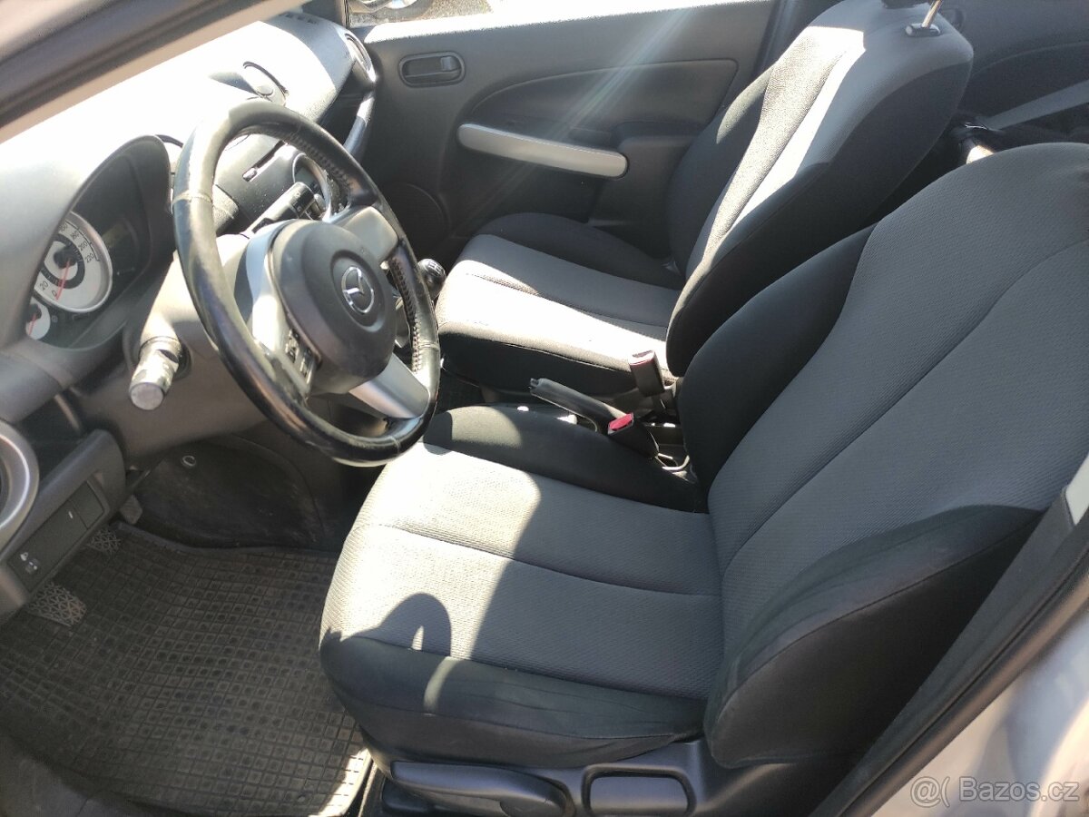 MAZDA 2 1.4i DOHC 16V 55KW,KLIMA,2x ALU,MFV,CD - 7