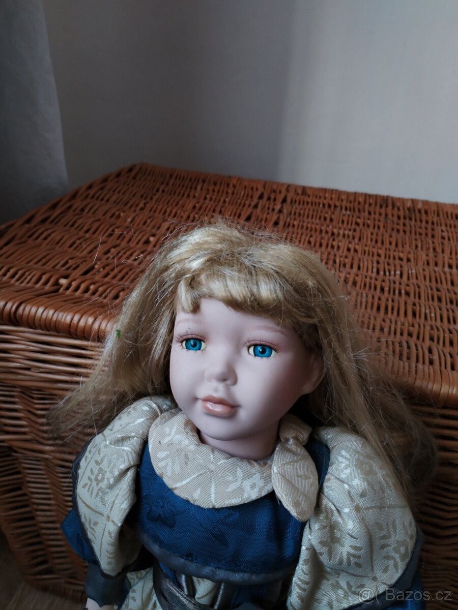 Porcelánová panenka 56 cm. - 7
