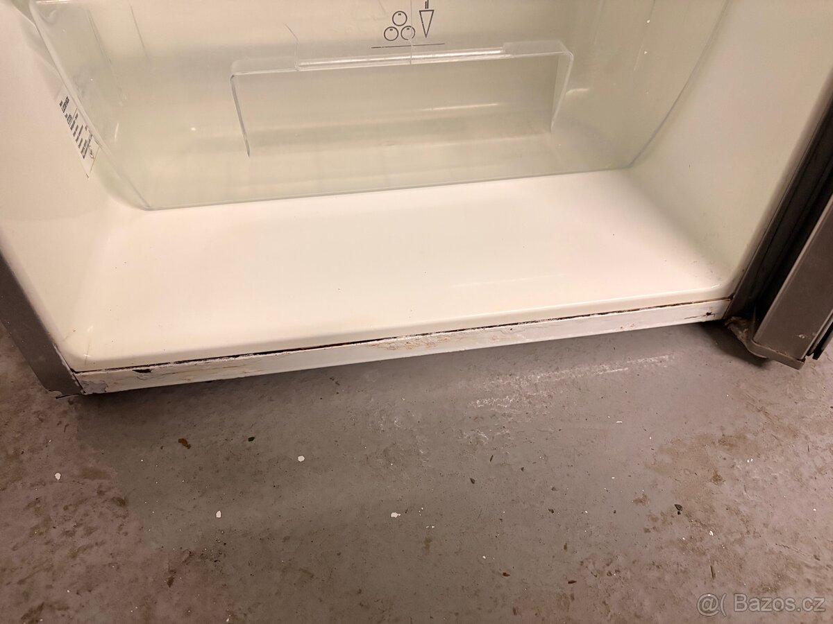 Lednička s mrazákem Electrolux - 7