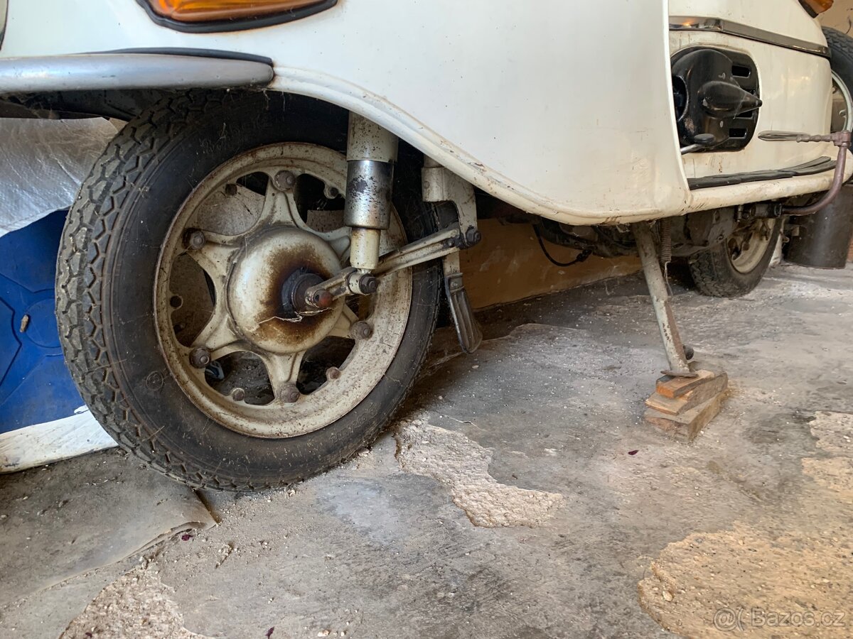 Čezeta 175 502.00 , Prase - 7