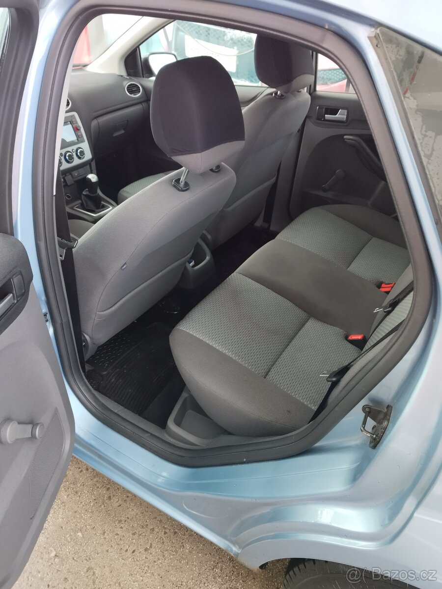 Prodám Ford focus 1.6 tdci - 7