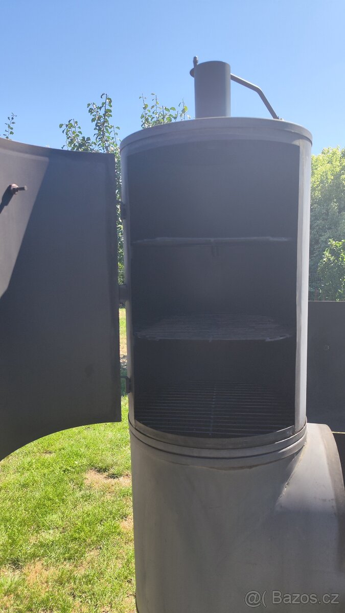 Gril s udírnou 3in1 VeGA 349 - 7