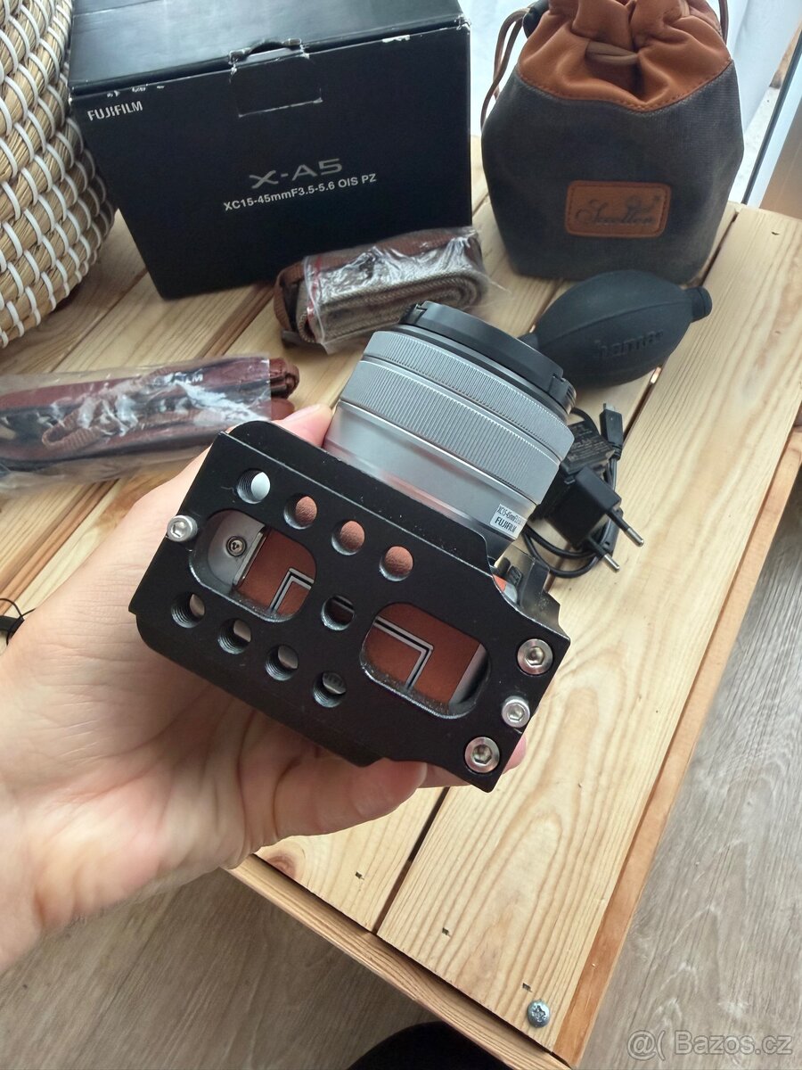 Bezzrcadlovka Fujifilm X-A5 s příslušenstvím - 7