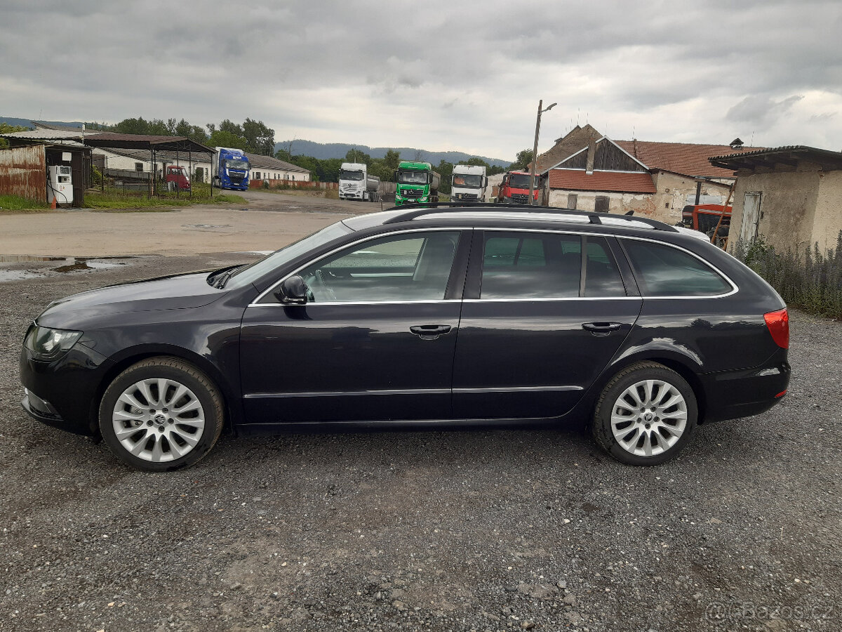 ŠKODA SUPERB COMBI 2.0TDI 103kw EXCLUSIVE - 7