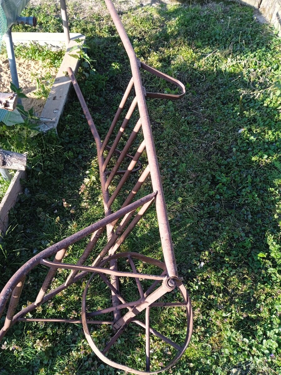 Trakač - 7