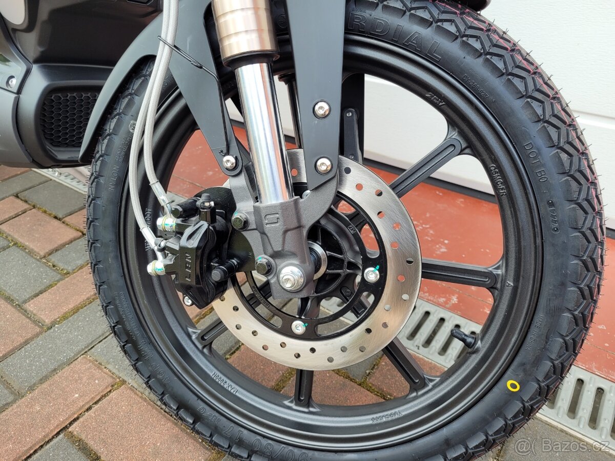 Elektrický motocykl Super Soco TC max - 110 km/h - 7