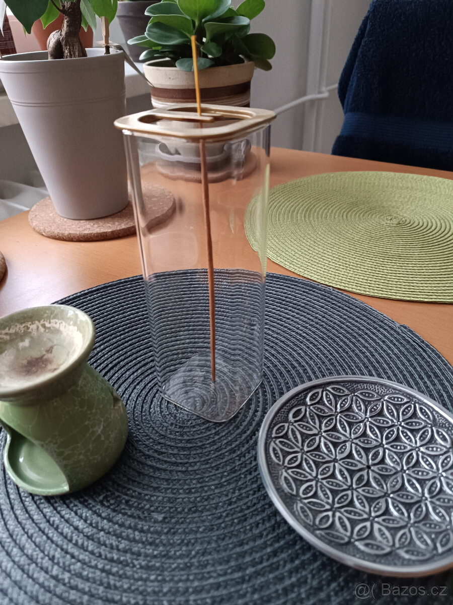 stojan na vonné tyčinky, františky, aroma lampa - 7