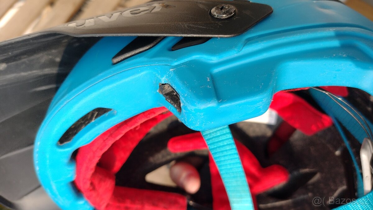 Helma UVEX Jakkyl HDE - 7