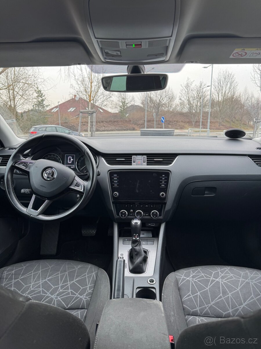 PRONÁJEM AUTA ŠKODA OCTAVIA 3 DSG NA TAXI BOLT A UBER - 7