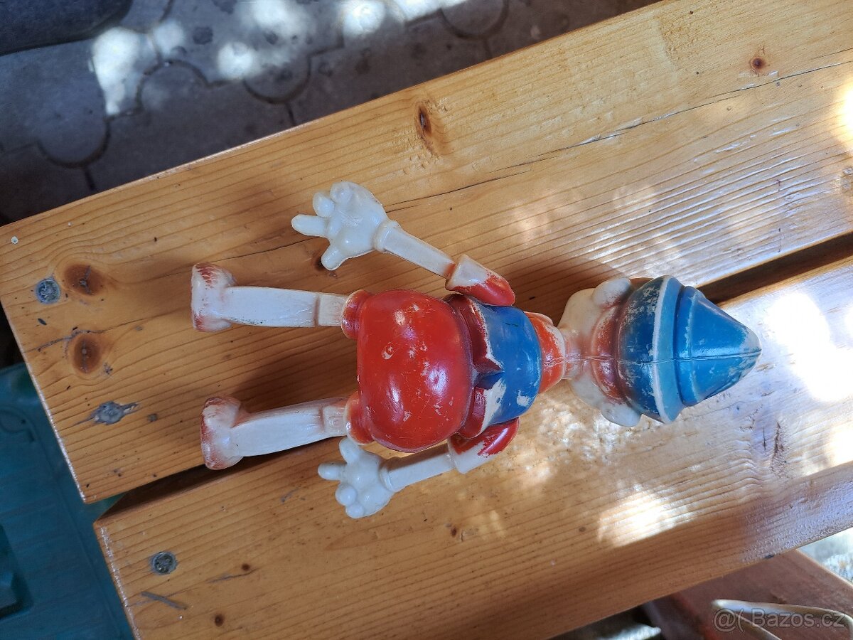 P I N O C H I O. - 7