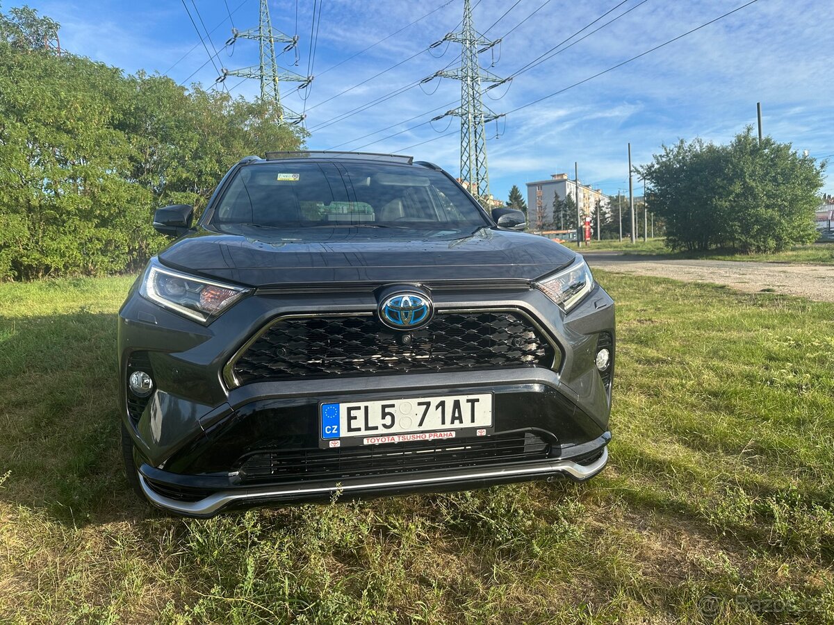Toyota RAV4 plugin hybrid DPH 306koni tažné - 7