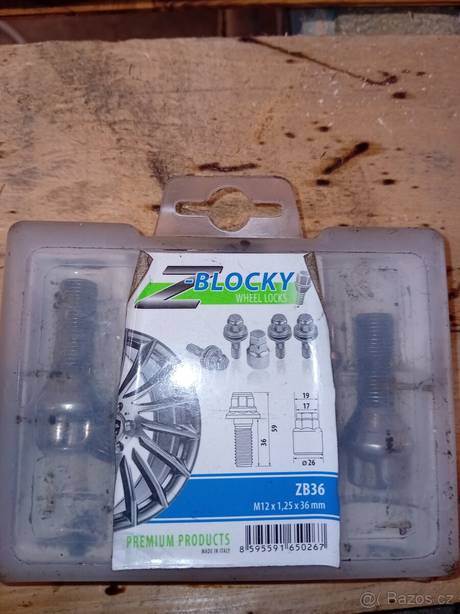 Prodám zimní pneum 215/55 R16 - 7