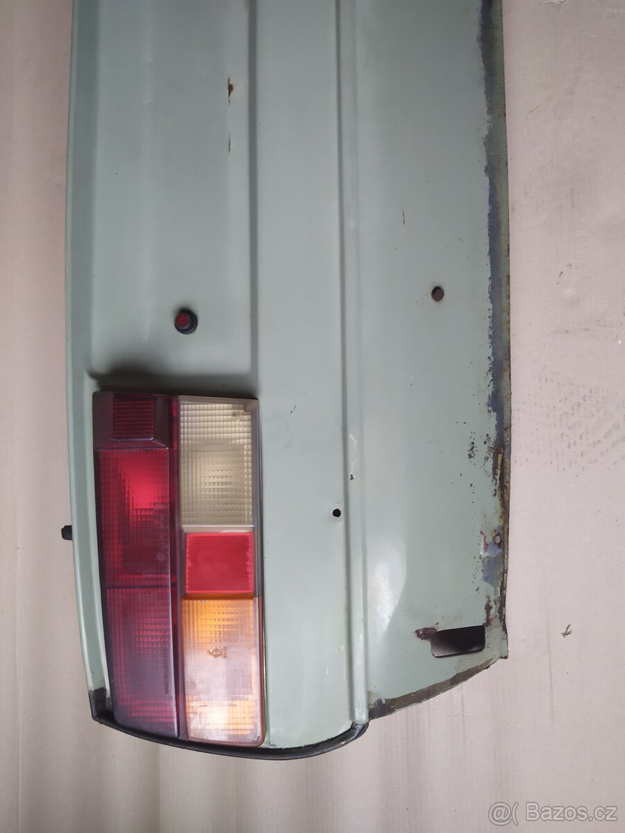 Zadní čelo Škoda 125 - 7