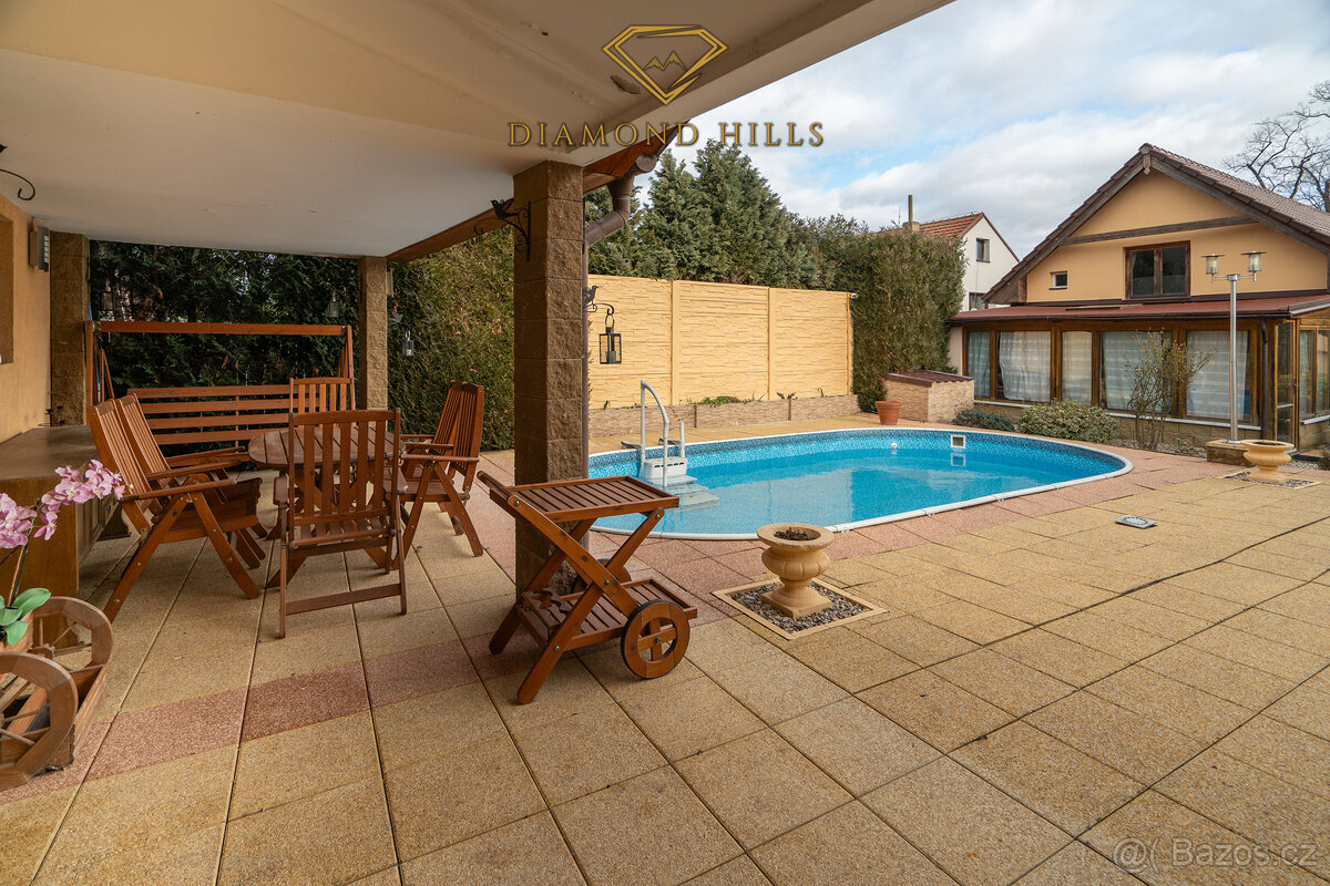 Prodej rodinného domu 8+1, pozemek 845m2, Kozojedy - 7