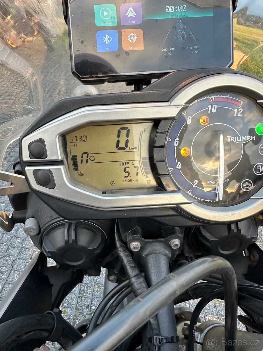 TRIUMPH TIGER 800 XC - 7