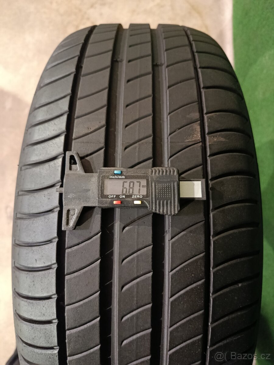 4ks letni 215/50/18 Michelin - 7