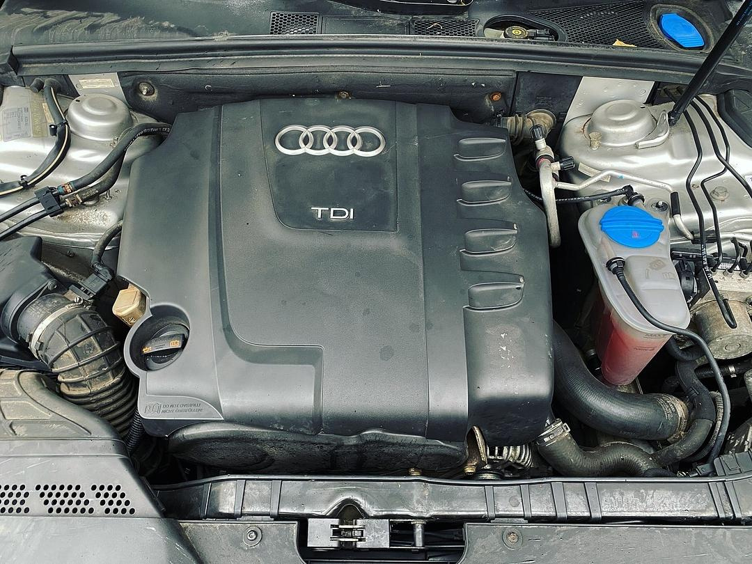 Vůz na náhradní díly Audi A4 B8 8K sedan 2012 CAGA LLN LX7W - 7