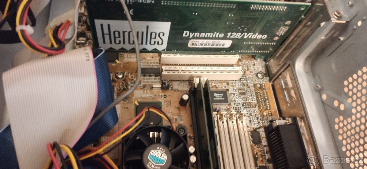 Retro počítač pro hraní starých her - 7