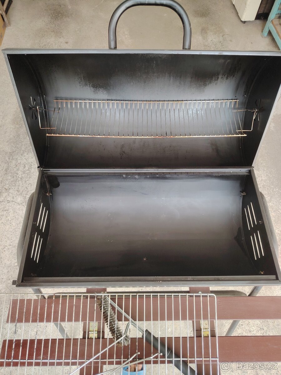 Zahradní gril s příslušenstvím - 7