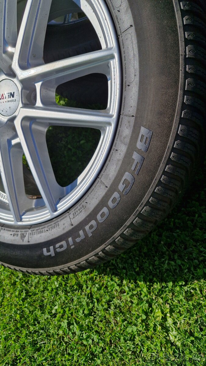Kompletní sada kol se zimními pneu. 235/55/27. ET 52.5. - 7