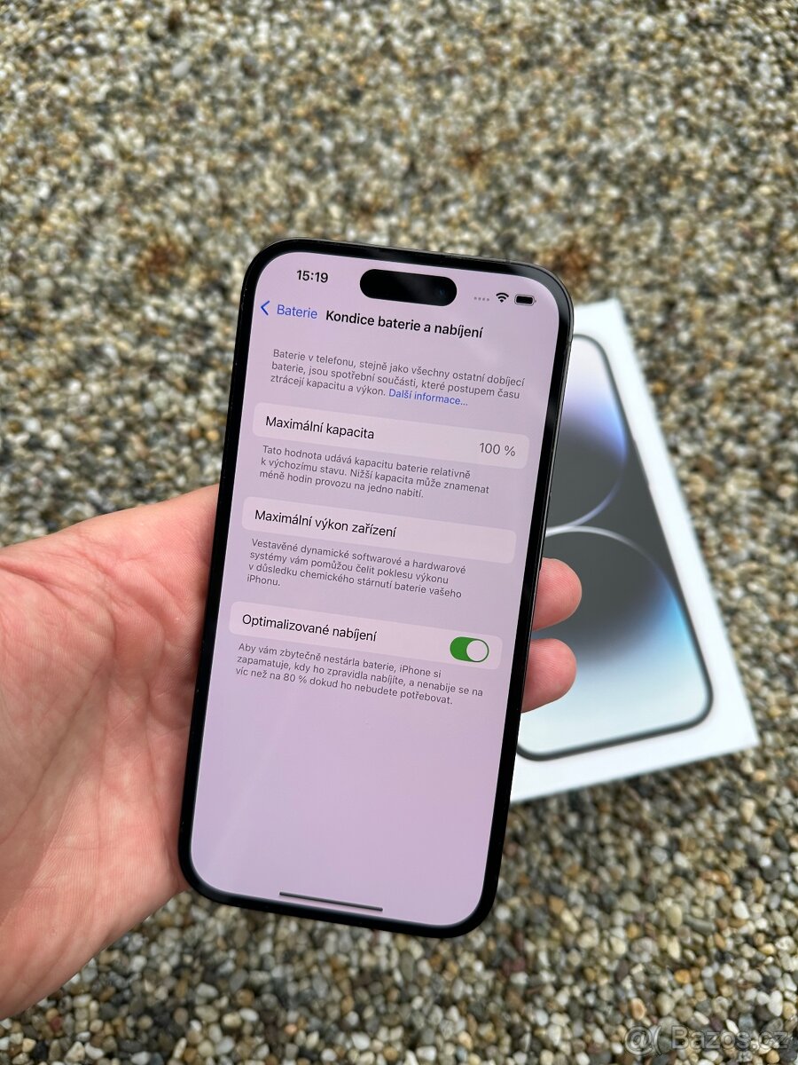 IPhone 14 Pro - baterie 100% - 7