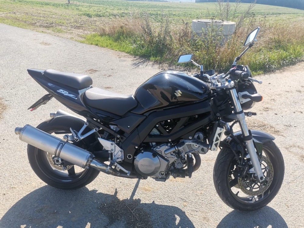 Suzuki SV1000N - 7