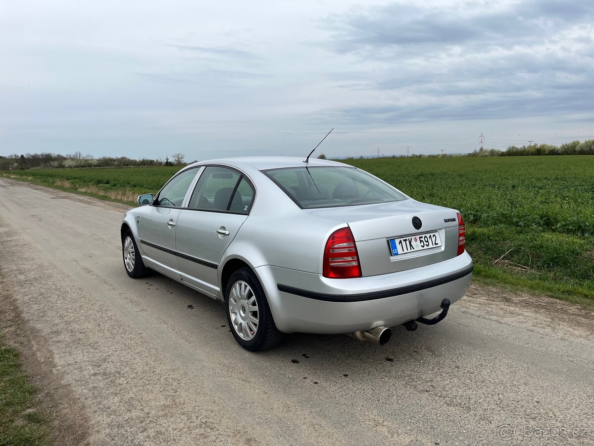 Škoda Superb 1 2.0 - 7