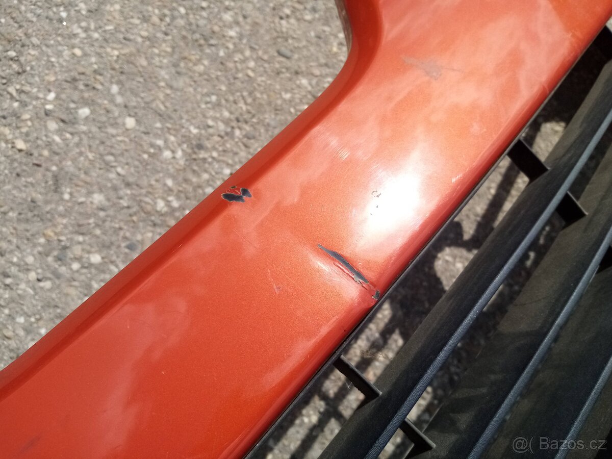 Renault Captur - přední nárazník ( 620221421R ) - 7