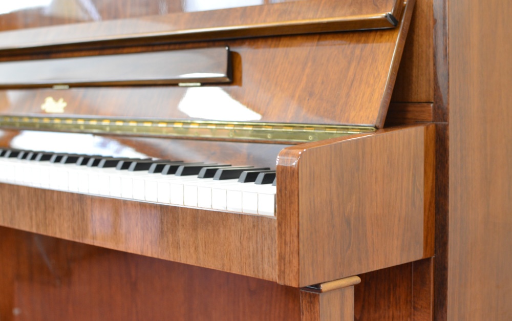 Zánovní piano Rösler 118, ořech lesk se zárukou. Výroba ČR - 7