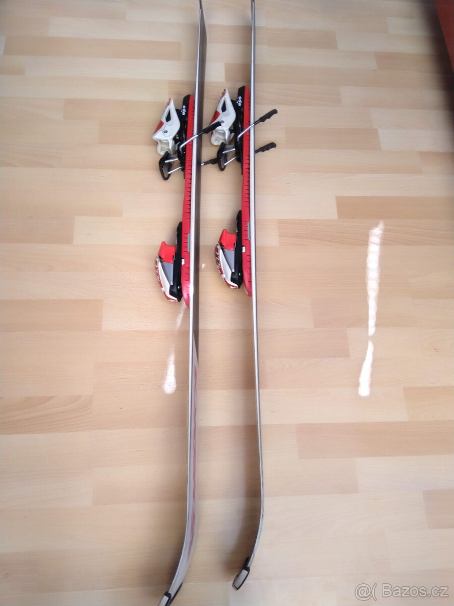 Sjezdové dětské lyže 129 cm - 7