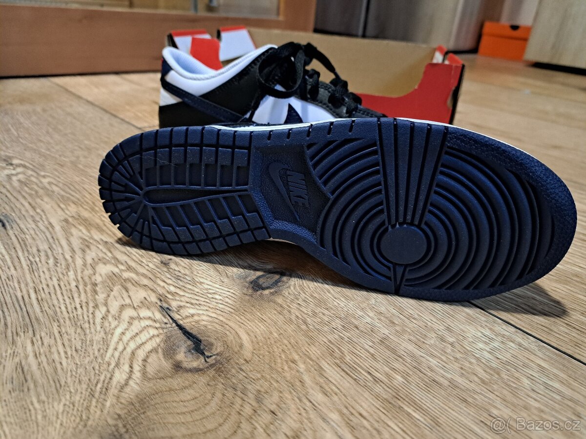 Nike dunk low GS velikost 37,5 - 7