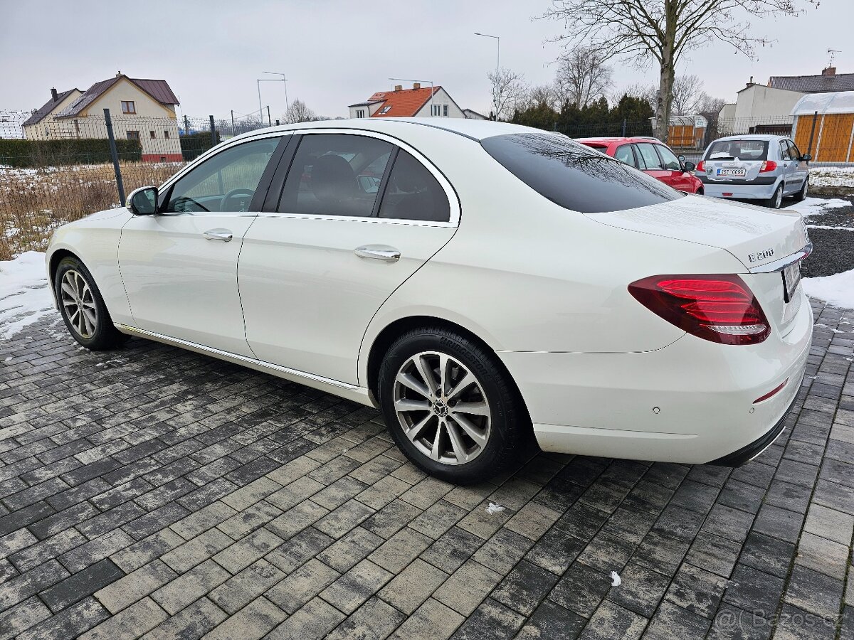 Mercedes-Benz Třídy E, E 200 4MATIC, G TRONIC - 7