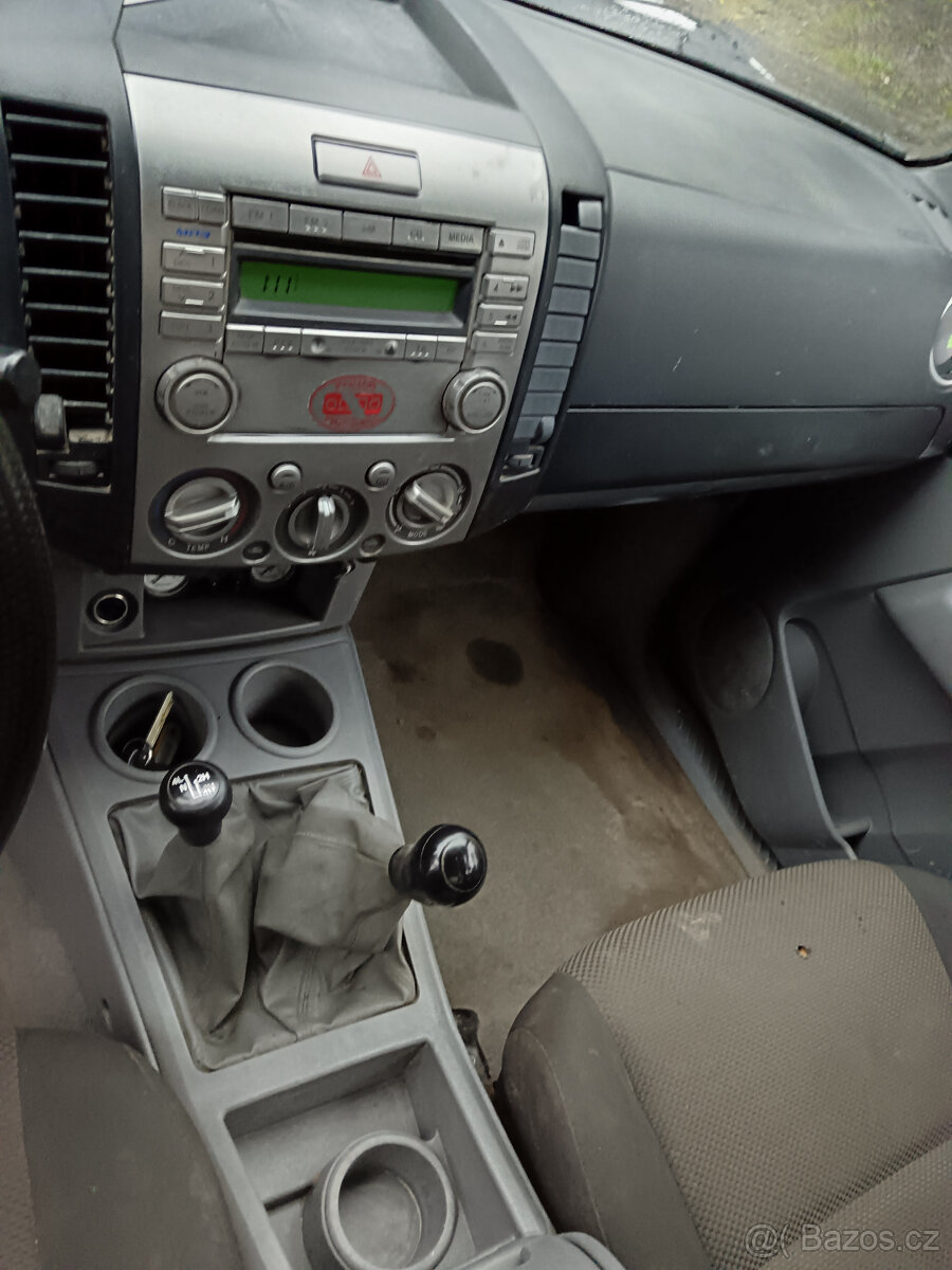 MAZDA BT 50 4x4 - - 7